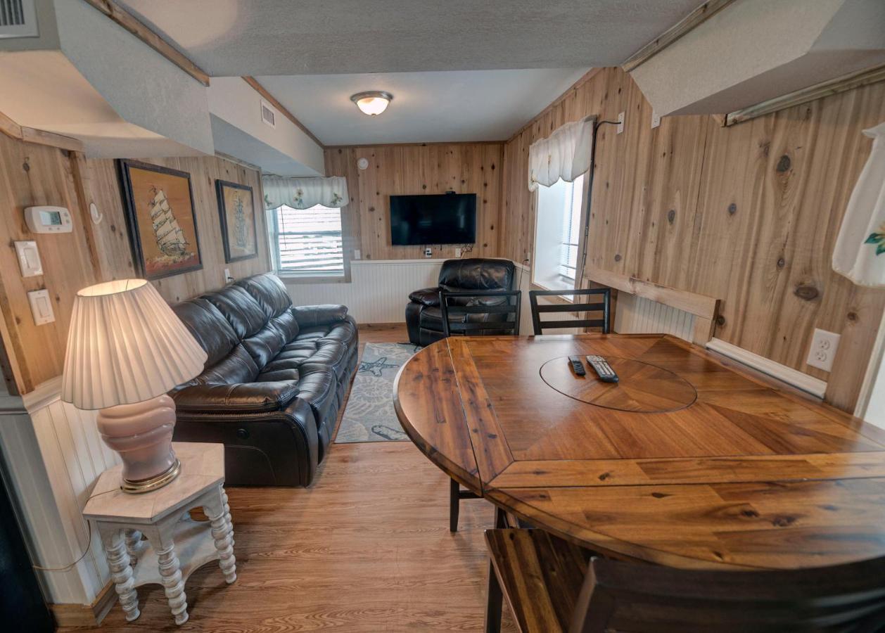 Outer Banks Motel - Village Accommodations Buxton Bagian luar foto