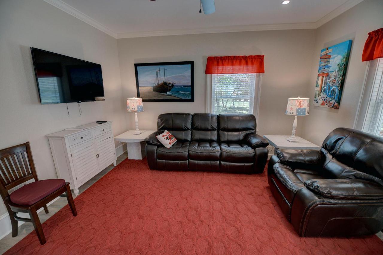 Outer Banks Motel - Village Accommodations Buxton Bagian luar foto