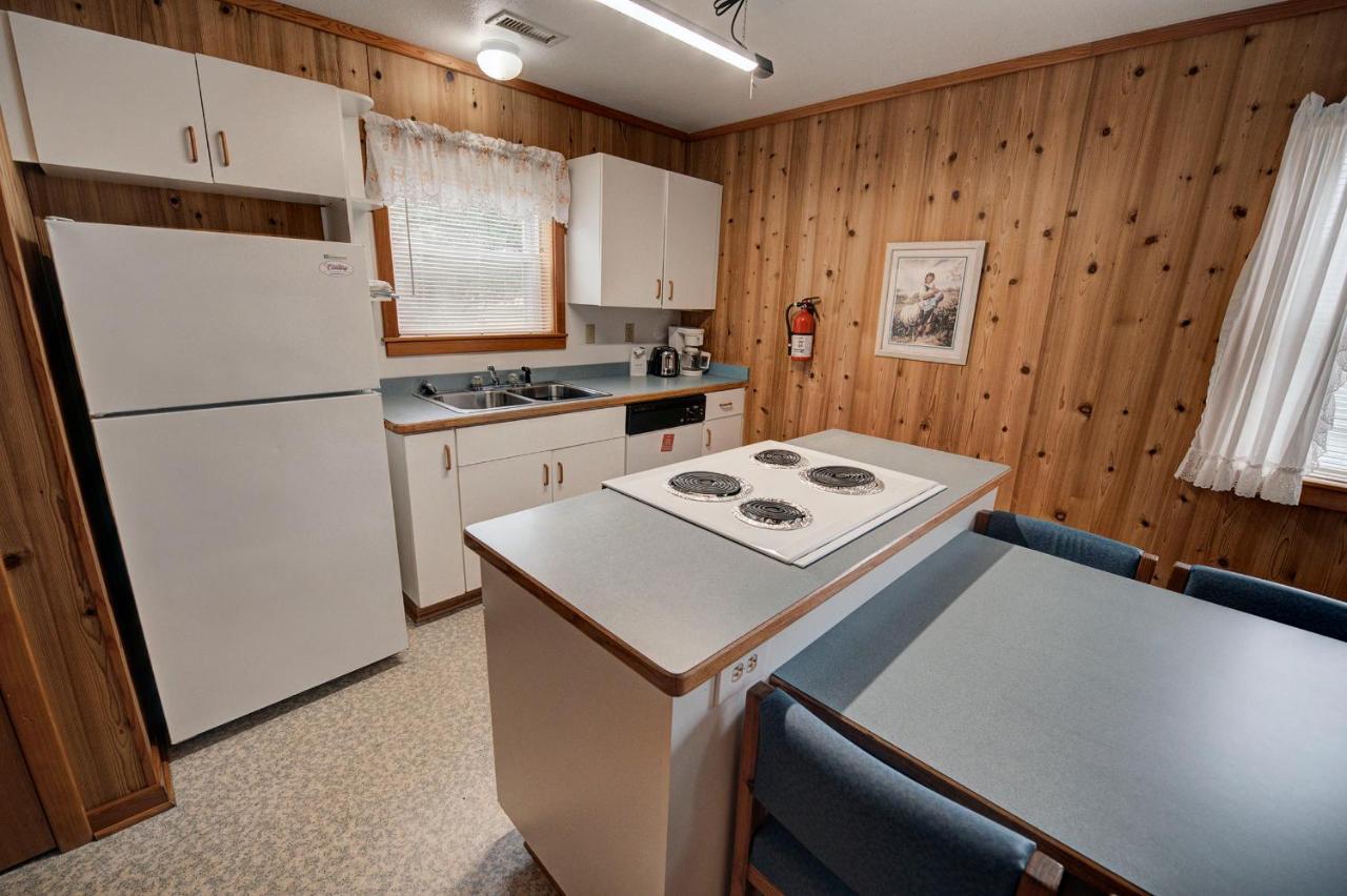 Outer Banks Motel - Village Accommodations Buxton Bagian luar foto