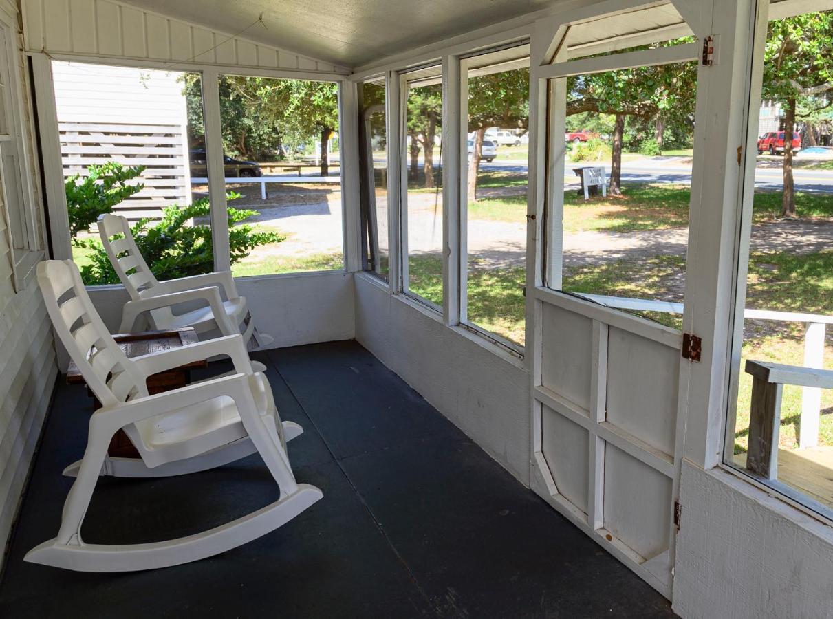 Outer Banks Motel - Village Accommodations Buxton Bagian luar foto